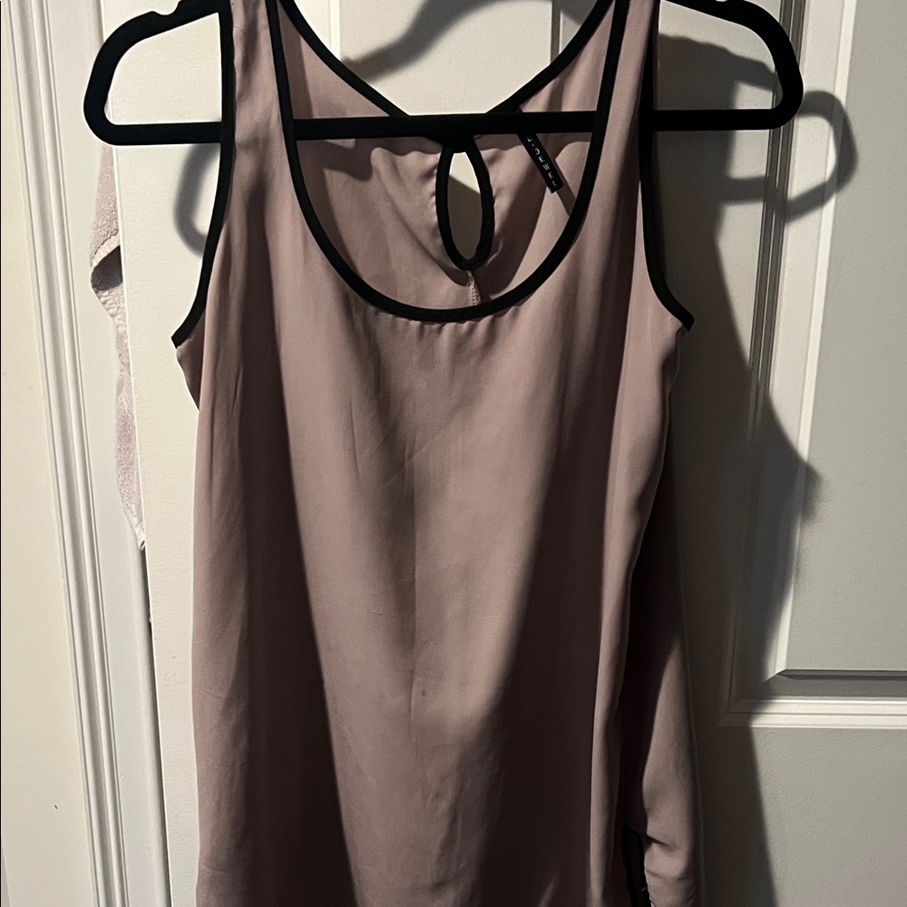 B Jewel Mauve Tank Top with Black Trim